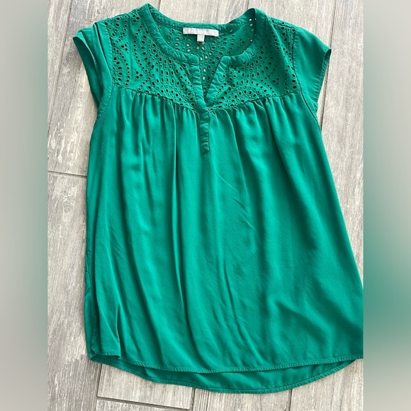Green Daniel Rainn Sleeveless top! - Picture 2 of 4